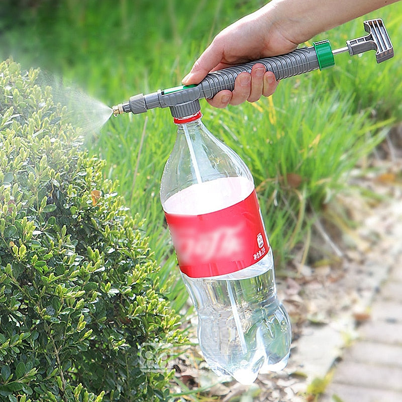 Soft drink bottle water sprayer